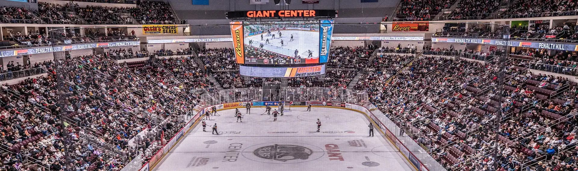 giant center during hershey bears game