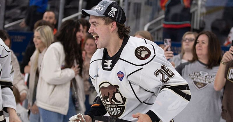 Bears Re sign Defender Logan Day for 2023 24 Season