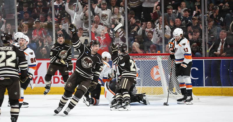 Frank Powers Bears to 5 1 Game 2 Win Over Phantoms