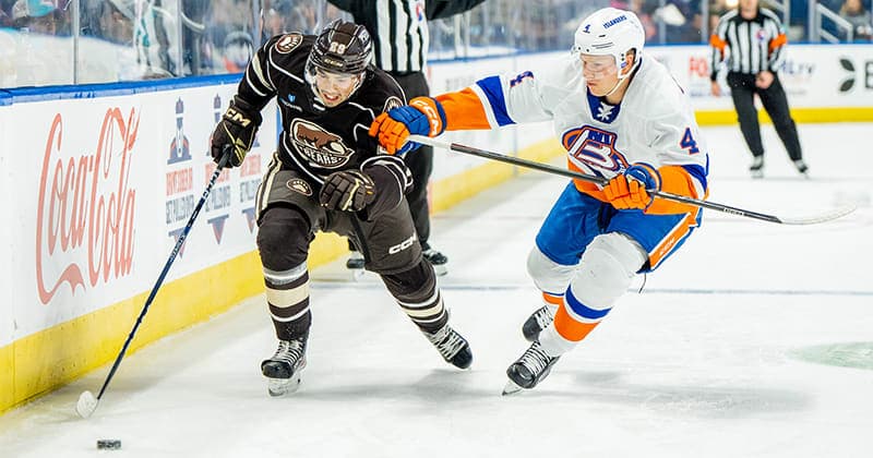 Sgarbossa's OT Goal Gives Bears 3 2 Win, Weekend Sweep