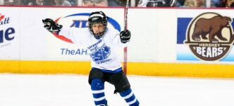 young hockey player in toyota junior starter contest