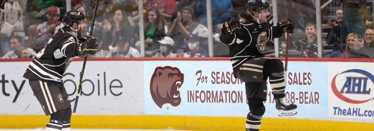 Hershey Bears players at Giant Center