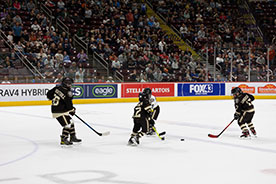 kids skating hockey